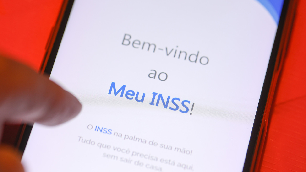 Saiba como corrigir erros no cadastro da aposentadoria do INSS