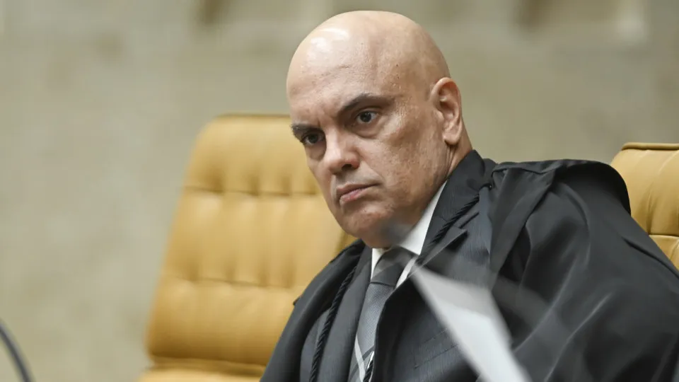 Moraes diz que Bolsonaro tem amplo acesso a inquérito do golpe